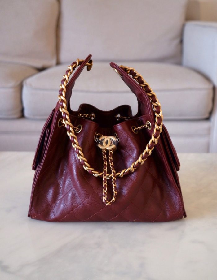 Chanel 25 Hobo Burgundy 25 X 26x 13cm