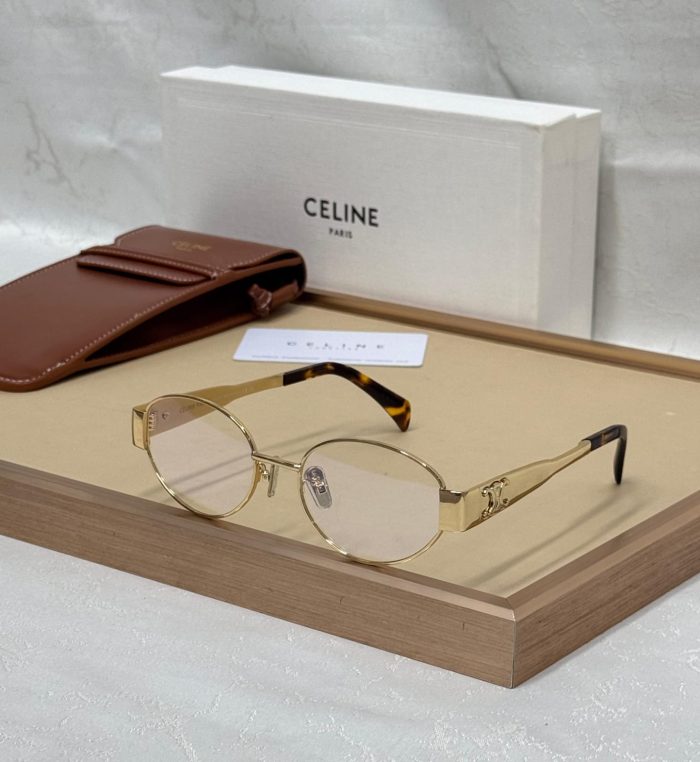 CELINE Metal Triomphe Oval CL50140U Optical Glasses In A Gold Frame