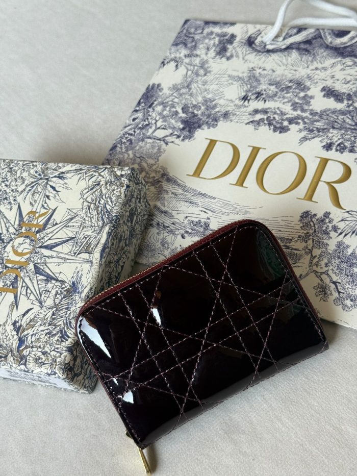 Lady Dior Patent Cannage Zip Wallet in Burgundy