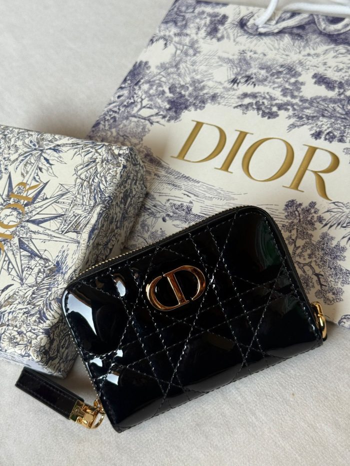 Dior Caro Patent Leather Zipped Wallet in black