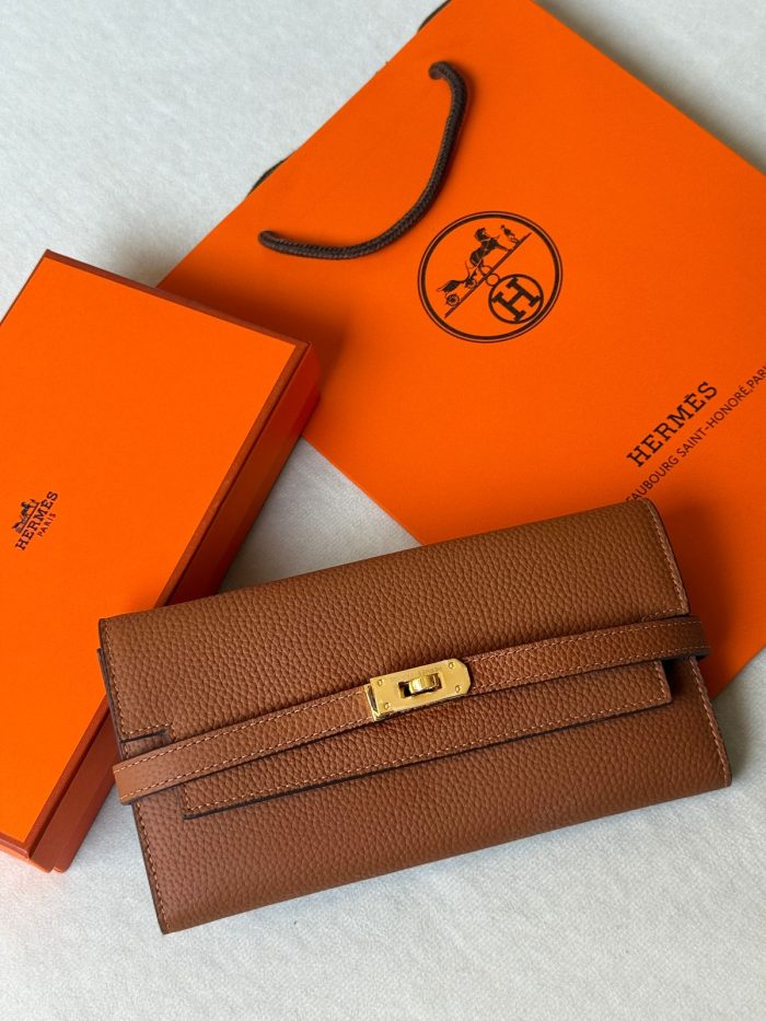 Hermès Kelly wallet in Camel leather with gold-toned hardware