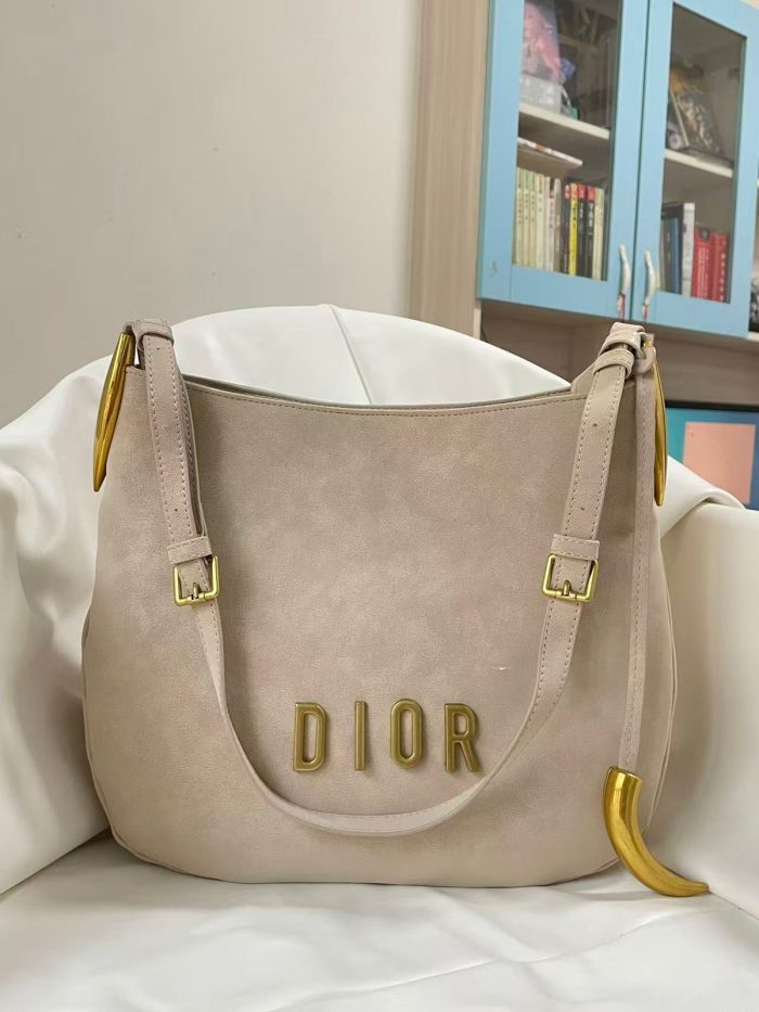 Christian Dior Hobo Bag in Beige calfskin with Gold-Tone Hardware