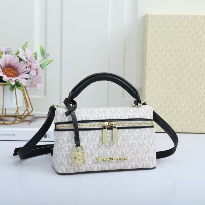 Michael Kors Signature Logo Top-Handle Crossbody Bag in Black 19cm