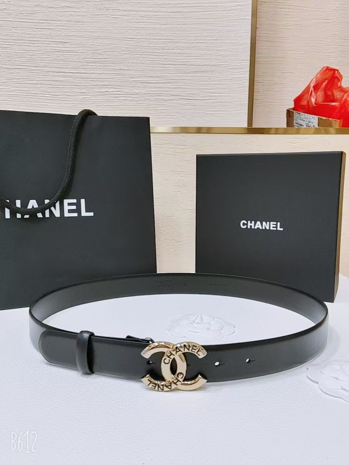 Chanel Black Leather Belt With A Gold-Tone Interlocking CC Buckle