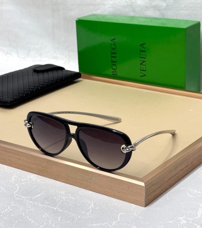Bottega Veneta BV1418S Knot Aviator Sunglasses In Black With Grey Lenses Sliver frame
